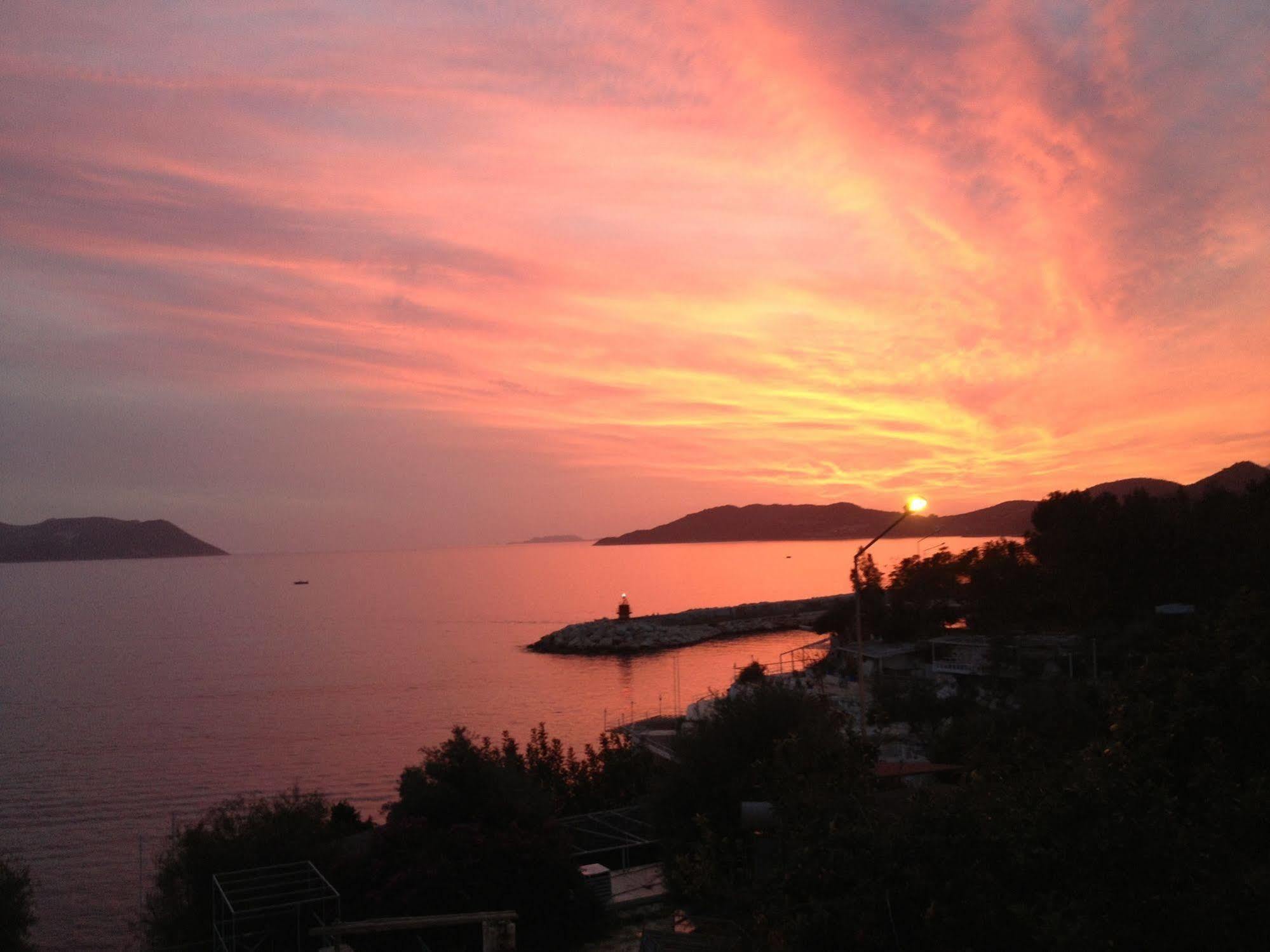 Rhapsody Hotel Κας Εξωτερικό φωτογραφία
